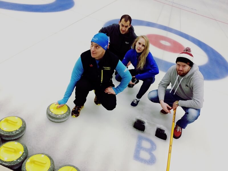 Curlingumängu võidutiim Tondiraba jäähallis