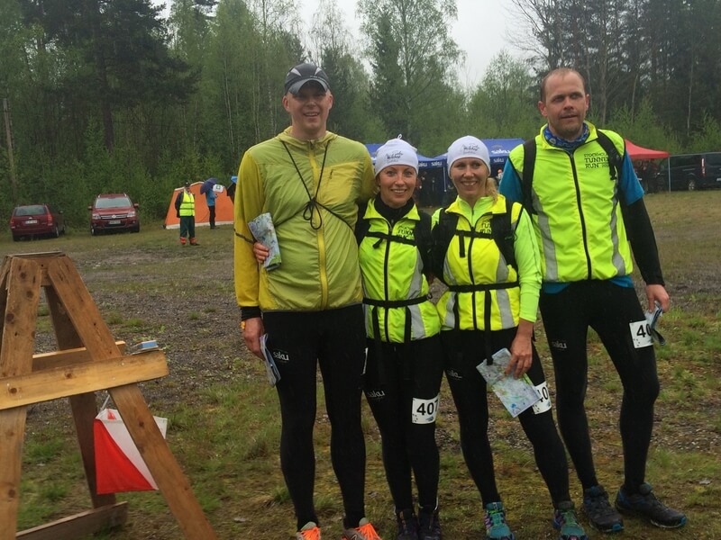 Õnneliku olemisega meeskond rogaini Libahunt finišis Sipoonkorpis Soomes